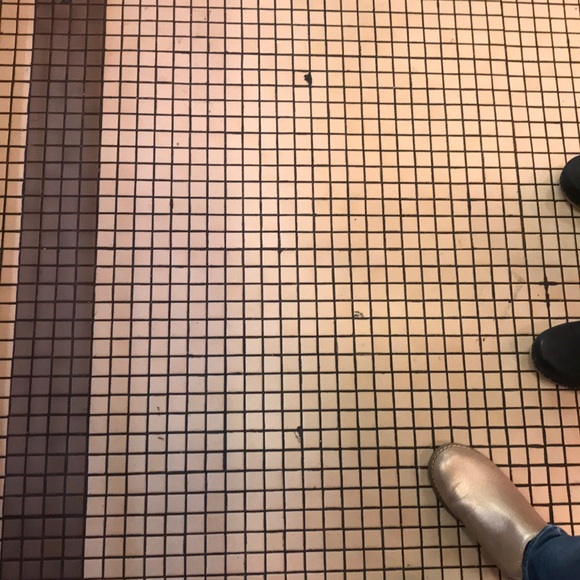 Meet your Posher, Amy - Picture 1 of 1